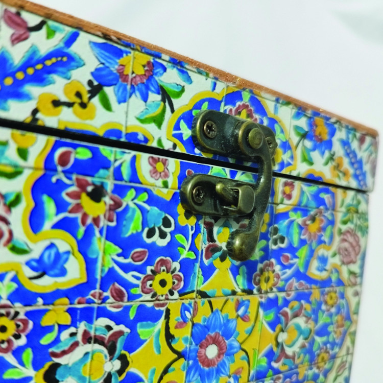 جعبه چوبی کادویی دکوپاژ